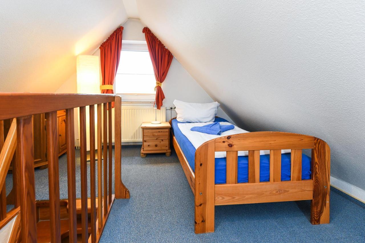 Ferienwohnung Juist Inselhaus Am Deich Neuharlingersiel Exterior photo