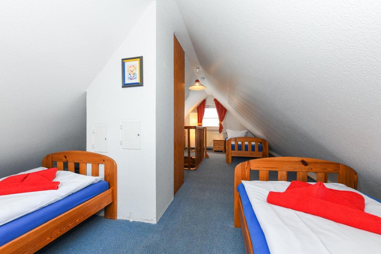 Ferienwohnung Juist Inselhaus Am Deich Neuharlingersiel Exterior photo